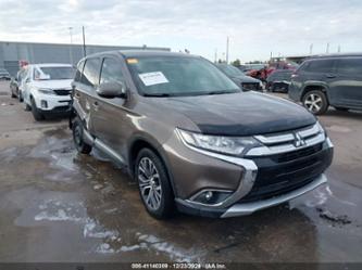 MITSUBISHI OUTLANDER SE