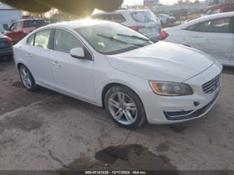 VOLVO S60 T5 PREMIER PLUS