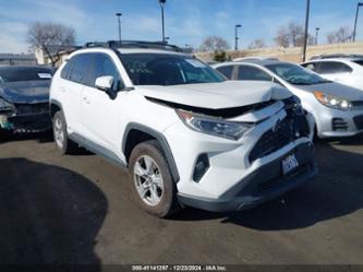 TOYOTA RAV4 HYBRID XLE