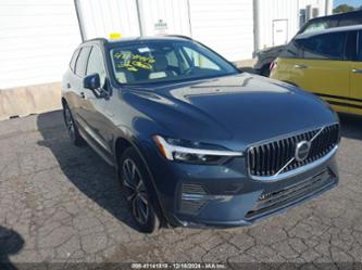 VOLVO XC60 B5 MOMENTUM