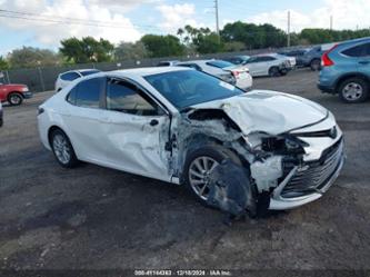 TOYOTA CAMRY LE