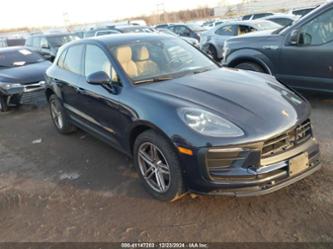 PORSCHE MACAN T