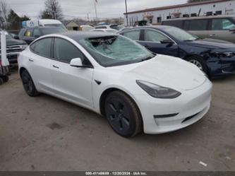 TESLA MODEL 3 LONG RANGE DUAL MOTOR ALL-WHEEL DRIVE