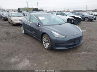 TESLA MODEL 3 LONG RANGE/PERFORMANCE