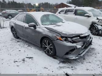 TOYOTA CAMRY SE