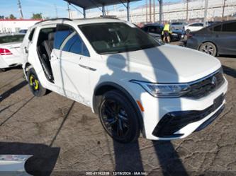 VOLKSWAGEN TIGUAN 2.0T SE R-LINE BLACK