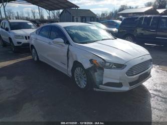 FORD FUSION HYBRID SE