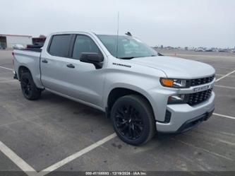 CHEVROLET SILVERADO 1500 2WD SHORT BED CUSTOM