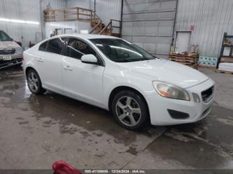 VOLVO S60 T5