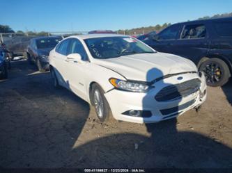 FORD FUSION HYBRID TITANIUM