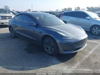 TESLA MODEL 3 REAR-WHEEL DRIVE