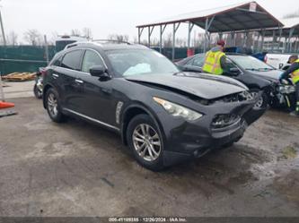 INFINITI FX35