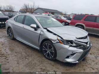 TOYOTA CAMRY SE