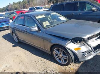 MERCEDES-BENZ C-CLASS LUXURY/SPORT