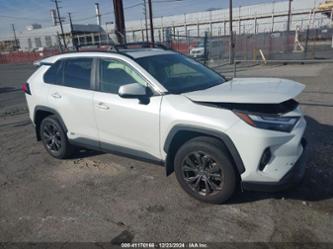 TOYOTA RAV4 HYBRID XLE PREMIUM