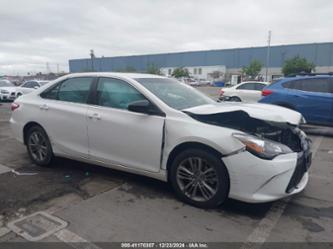 TOYOTA CAMRY SE