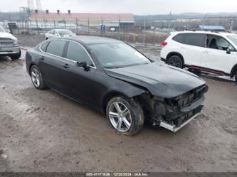 VOLVO S90 T5 MOMENTUM