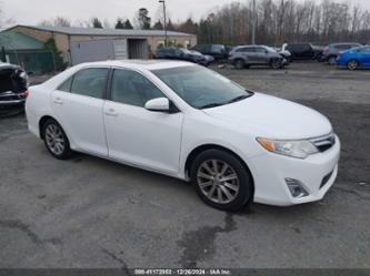 TOYOTA CAMRY XLE