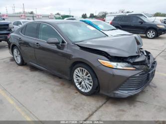 TOYOTA CAMRY XLE