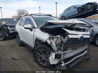 TOYOTA RAV4 HYBRID XLE PREMIUM