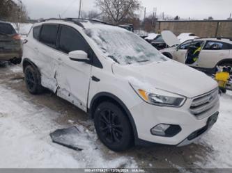 FORD ESCAPE SE