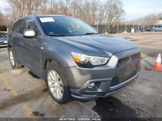 MITSUBISHI OUTLANDER SPORT SE