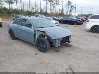 HYUNDAI ELANTRA BLUE