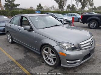 MERCEDES-BENZ C-CLASS LUXURY/SPORT