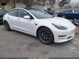 TESLA MODEL 3 LONG RANGE DUAL MOTOR ALL-WHEEL DRIVE