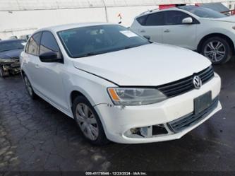 VOLKSWAGEN JETTA 2.0L S