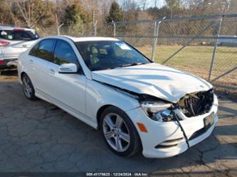 MERCEDES-BENZ C-CLASS LUXURY/SPORT