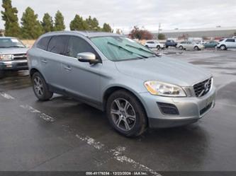 VOLVO XC60 T6/T6 R-DESIGN