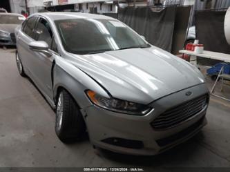 FORD FUSION SE LUXURY