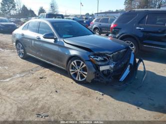 MERCEDES-BENZ C-CLASS LUXURY/SPORT