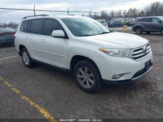 TOYOTA HIGHLANDER SE V6