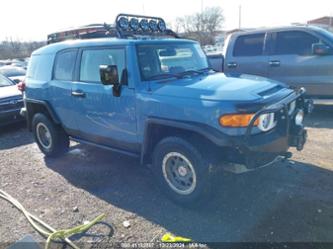 TOYOTA FJ CRUISER