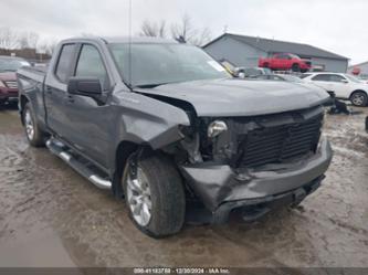 CHEVROLET SILVERADO 1500 4WD DOUBLE CAB STANDARD BED CUSTOM