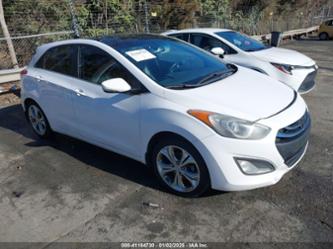 HYUNDAI ELANTRA BASE W/BLUE