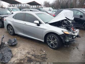 TOYOTA CAMRY SE AWD