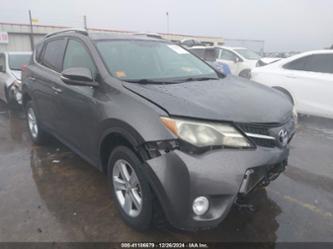 TOYOTA RAV4 XLE