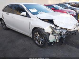 TOYOTA CAMRY SE