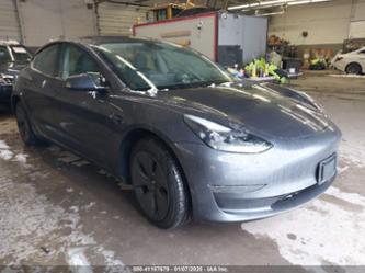 TESLA MODEL 3 REAR-WHEEL DRIVE