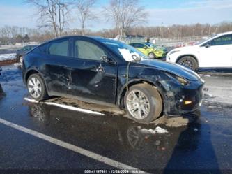 TESLA MODEL Y LONG RANGE DUAL MOTOR ALL-WHEEL DRIVE