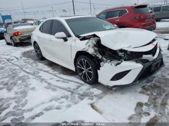 TOYOTA CAMRY SE