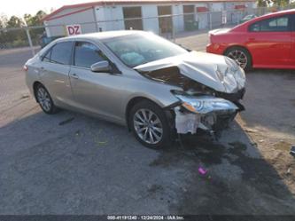 TOYOTA CAMRY XLE