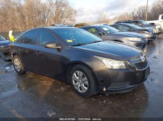 CHEVROLET CRUZE LS AUTO