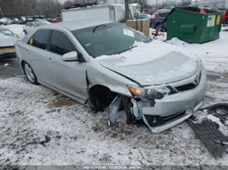 TOYOTA CAMRY SE