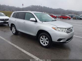 TOYOTA HIGHLANDER