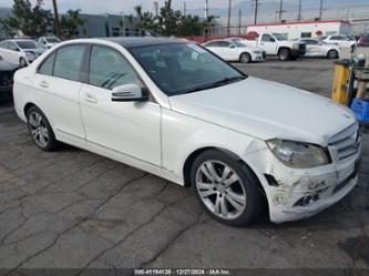 MERCEDES-BENZ C-CLASS LUXURY/SPORT