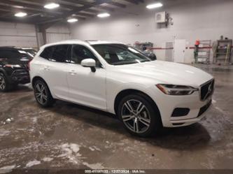 VOLVO XC60 T5 MOMENTUM